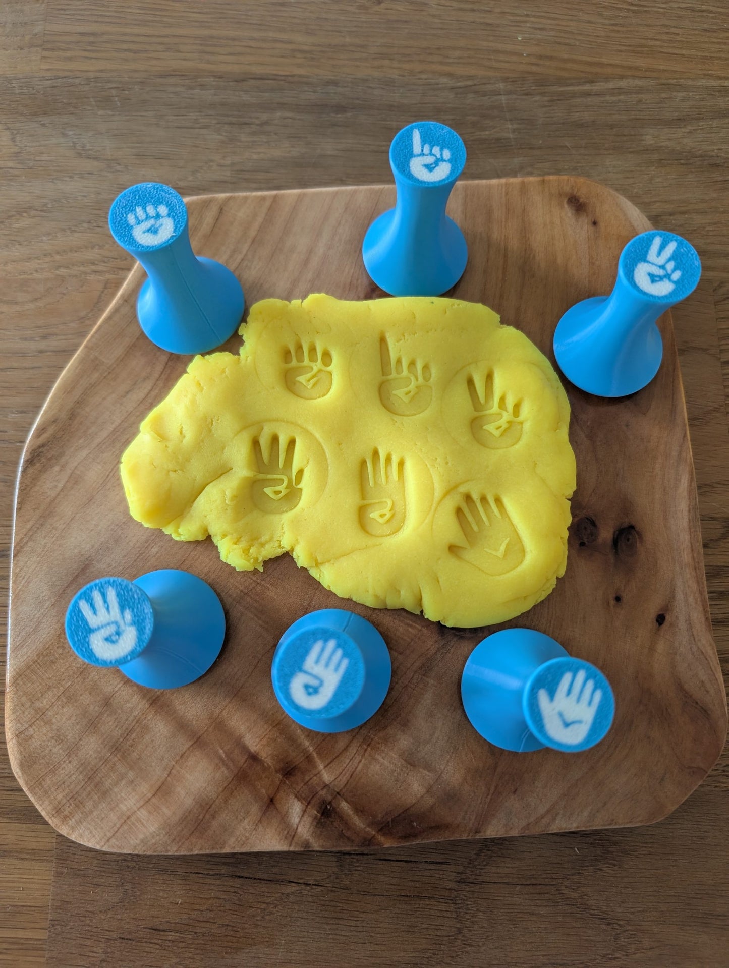 Counting fingers Playdough stamps image 1
