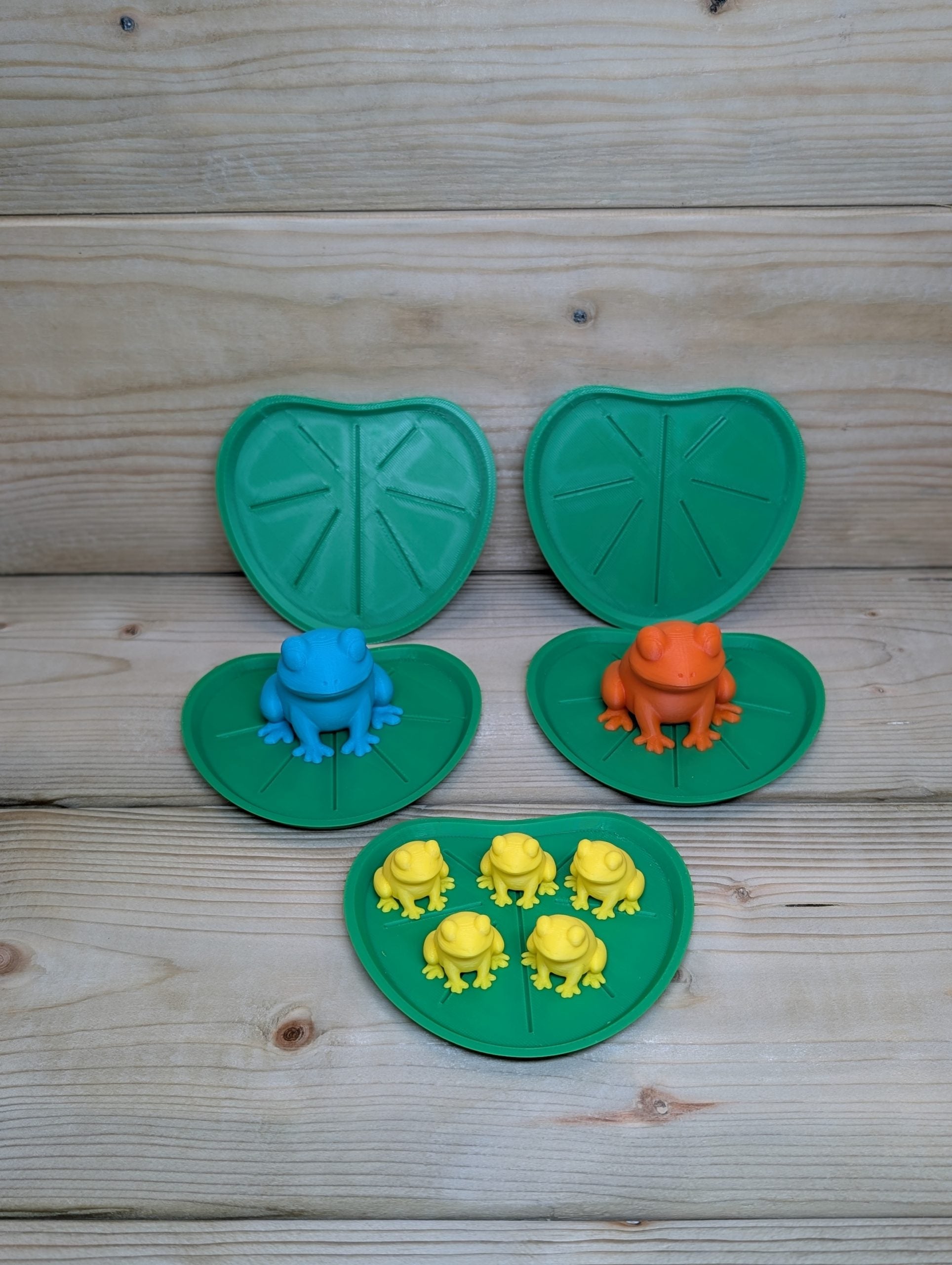 Small animal sensory mix - Frogs and Lily pads special offer image
